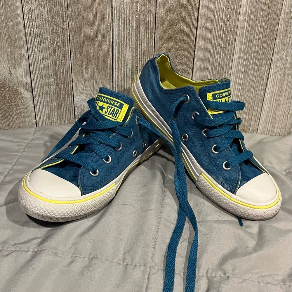 Kids Converse All-Stars… size 13.5… blue and green